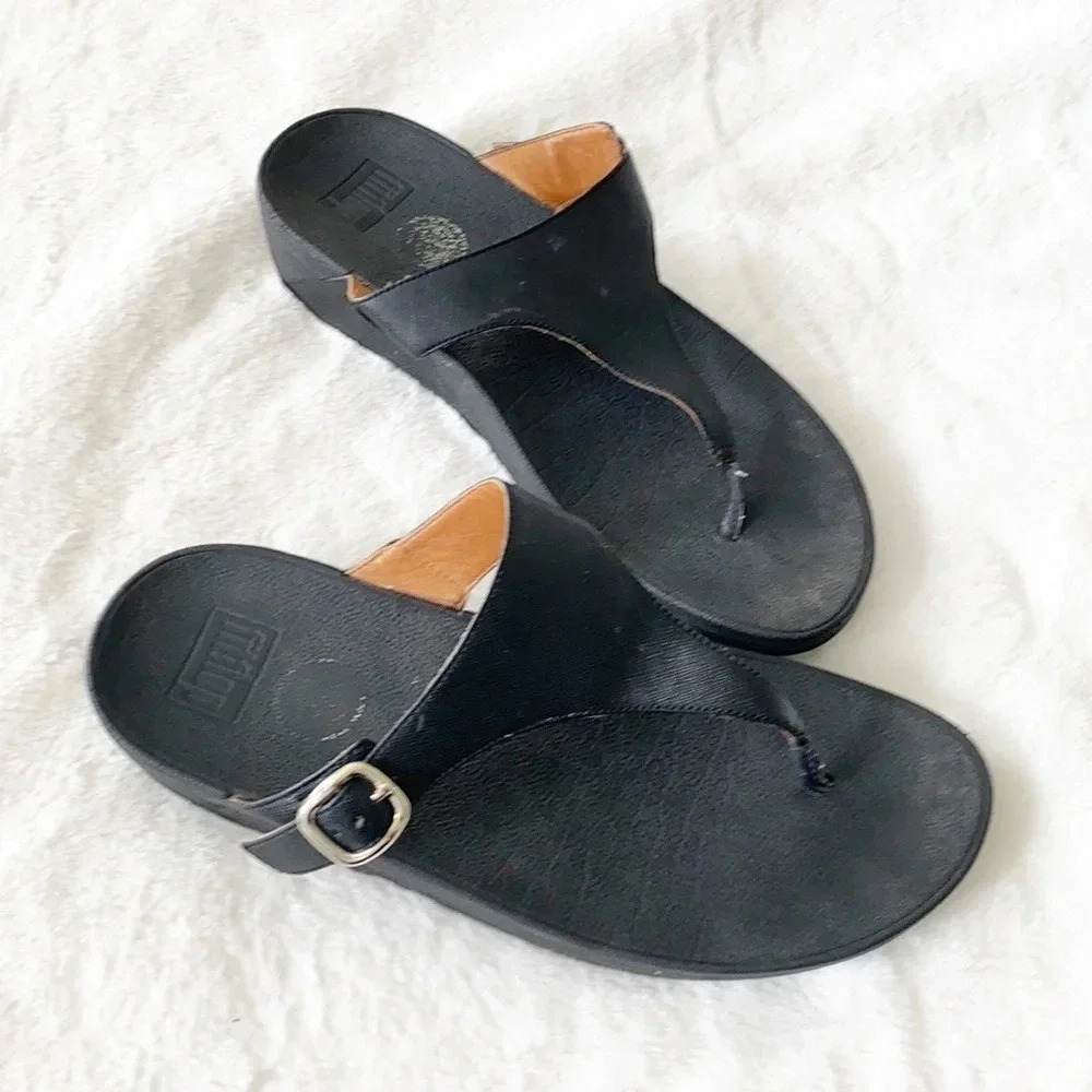 Fitflip black buckle sandals
